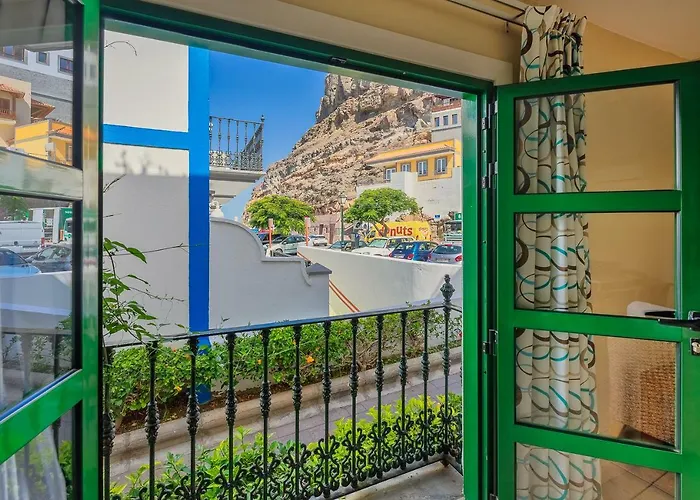 Apartamentos Livvo Puerto De Mogan