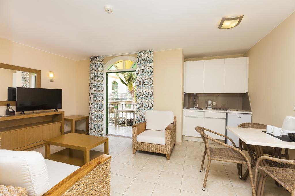 Livvo Apartment